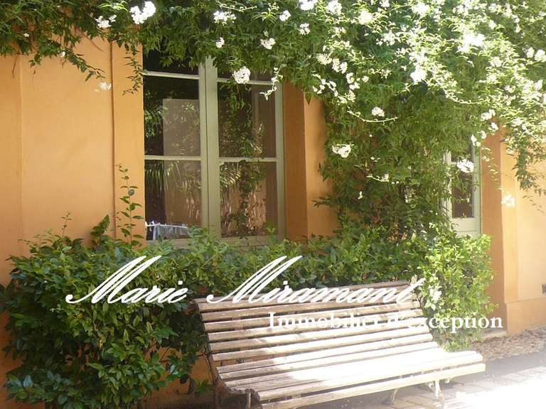 Hôtel particulier Avignon - 8 chambres - 584m²