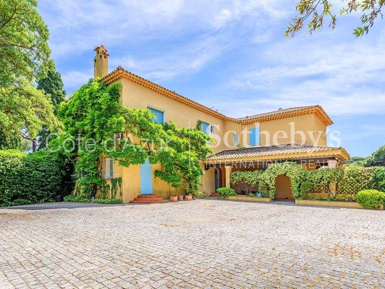 Maison Sainte-Maxime - 8 chambres - 560m²
