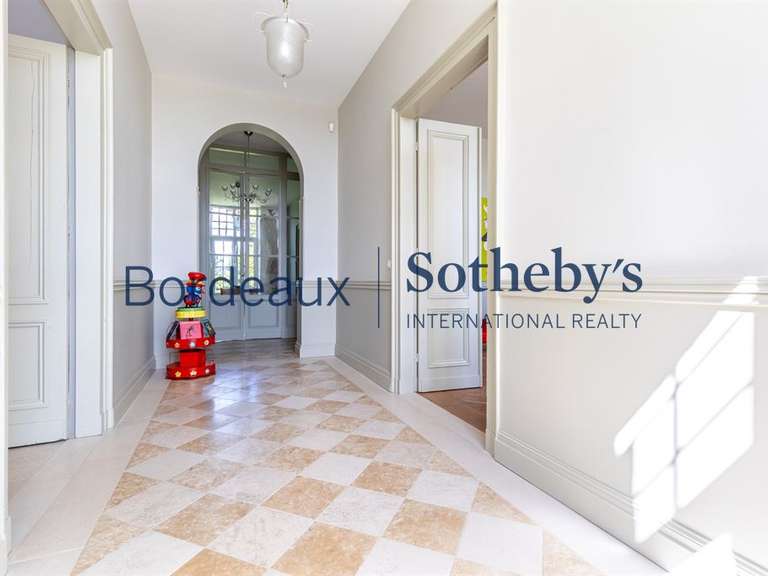 Castle Bordeaux - 5 bedrooms - 420m²