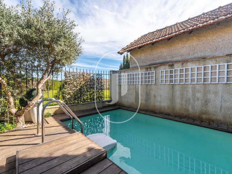 Maison Eygalières - 2 chambres - 74m²