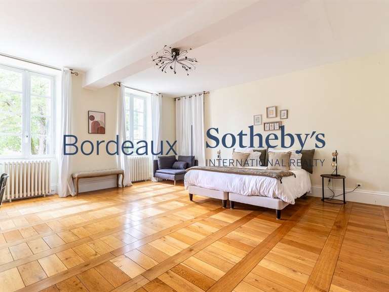 Château Bordeaux - 11 chambres - 900m²