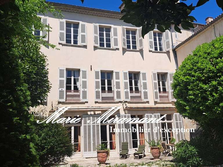 Hôtel particulier Avignon - 7 chambres - 600m²