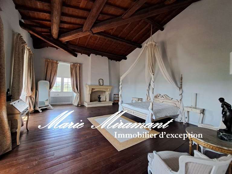 Château Uzès - 7 chambres - 1500m²