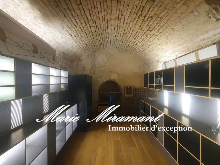 Château Uzès - 7 chambres - 1500m²