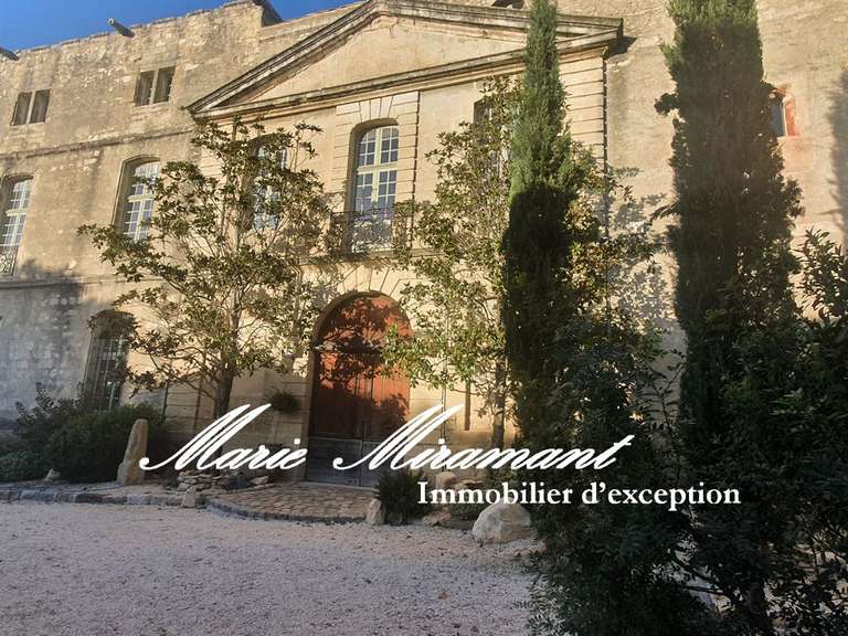 Château Uzès - 7 chambres - 1500m²