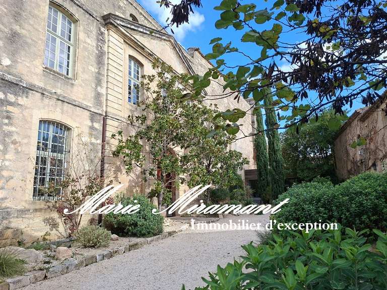 Château Uzès - 7 chambres - 1500m²