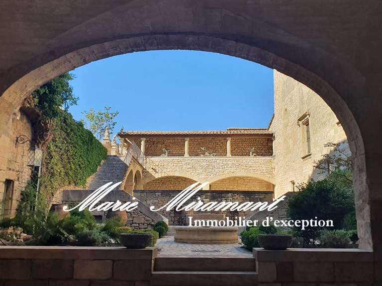 Château Uzès - 7 chambres - 1500m²