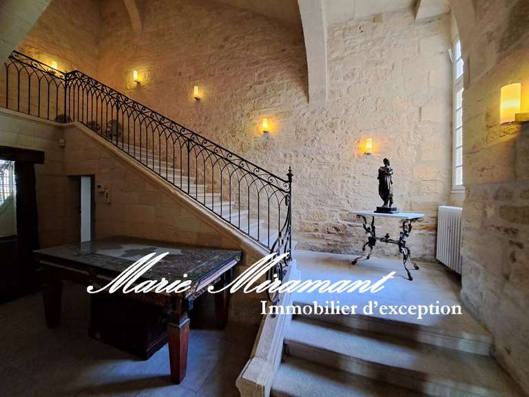 Château Uzès - 7 chambres - 1500m²