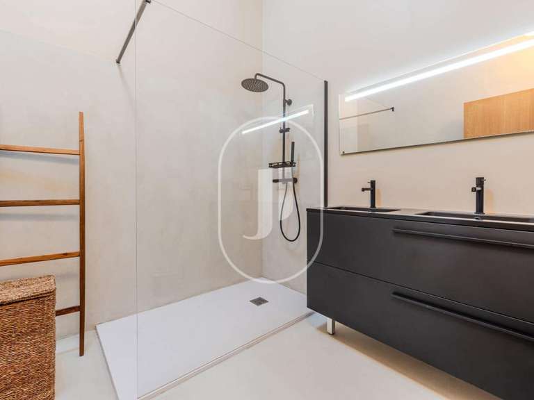 Maison Eyragues - 4 chambres - 120m²