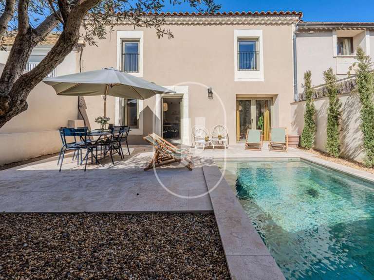 Maison Eyragues - 4 chambres - 120m²