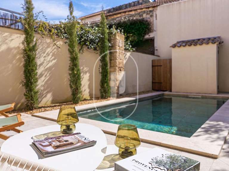 Maison Eyragues - 4 chambres - 120m²
