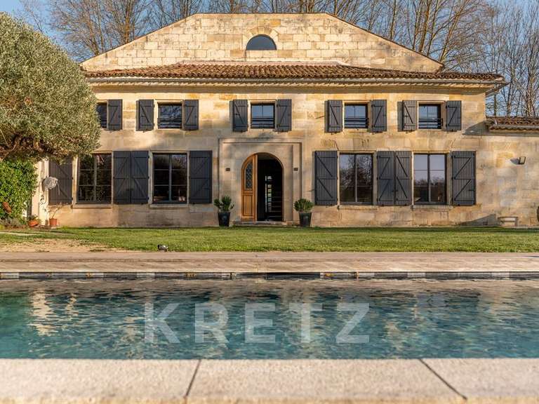 Maison Libourne - 7 chambres - 605m²