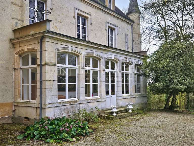 Château Fresnay-sur-Sarthe - 7 chambres - 446m²