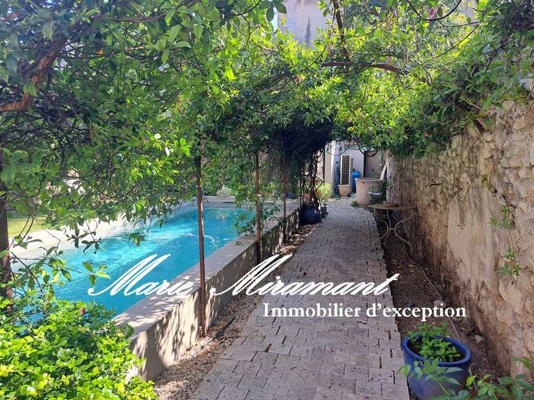 Maison Avignon - 4 chambres - 210m²