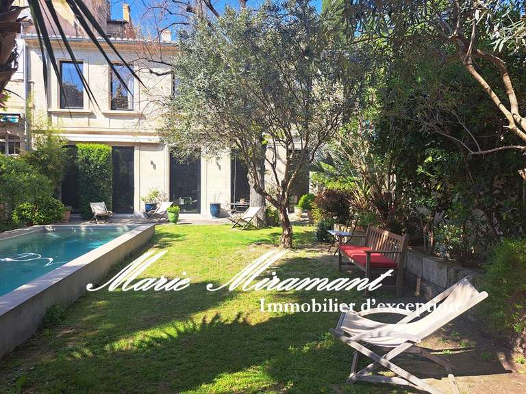 Maison Avignon - 4 chambres - 210m²