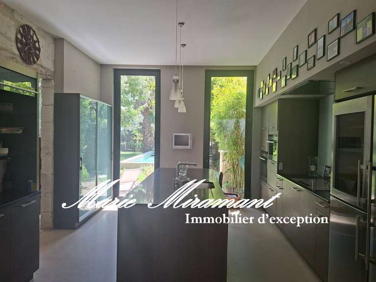 Maison Avignon - 4 chambres - 210m²