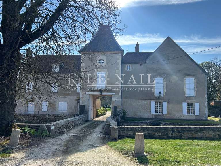 Château Clamecy - 8 chambres - 470m²
