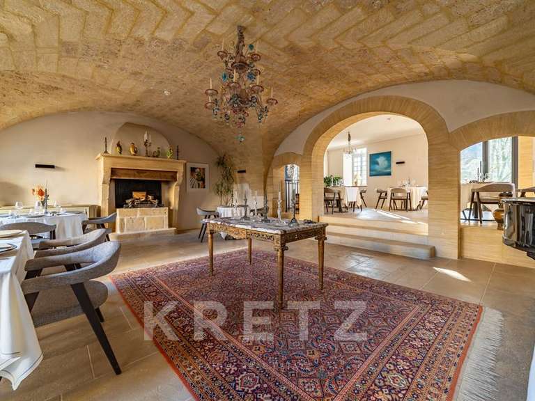Château Uzès - 2000m²