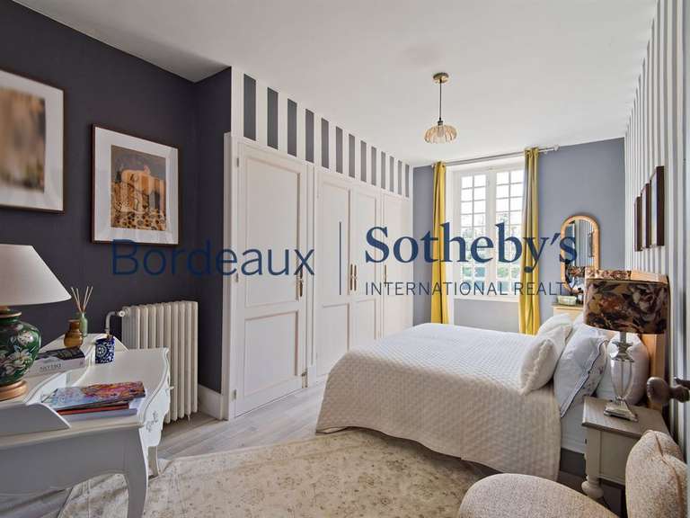 Castle Bordeaux - 9 bedrooms - 400m²