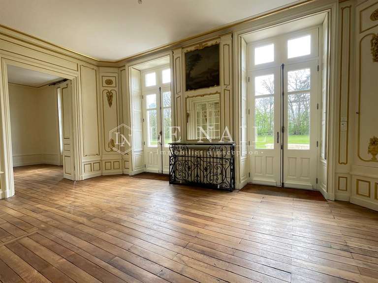 Château Poitiers - 6 chambres - 520m²