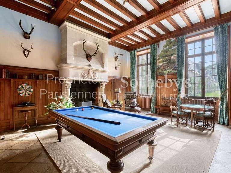 Château Curzay-sur-Vonne - 3400m²