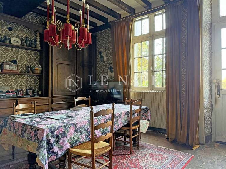 Château Laval - 13 chambres - 600m²