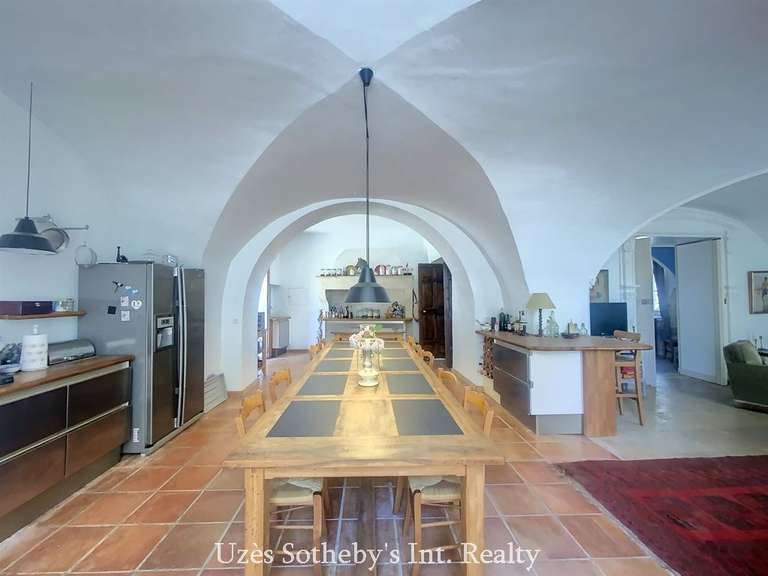 Château Uzès - 10 chambres - 1000m²