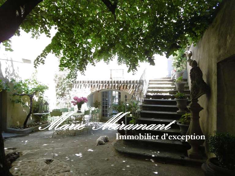 Hôtel particulier Avignon - 7 chambres - 400m²