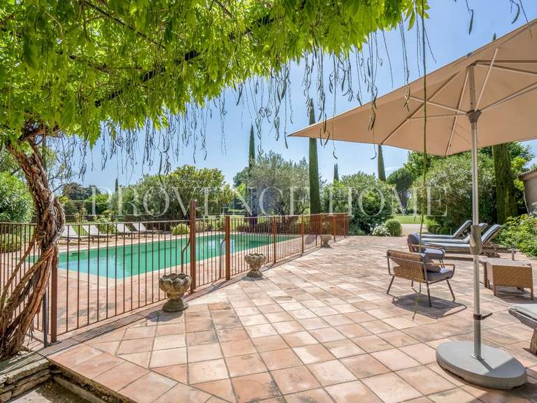 Propriété L'Isle-sur-la-Sorgue - 6 chambres - 404m²
