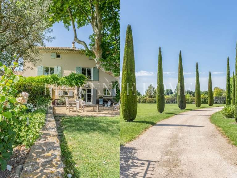 Propriété L'Isle-sur-la-Sorgue - 6 chambres - 404m²