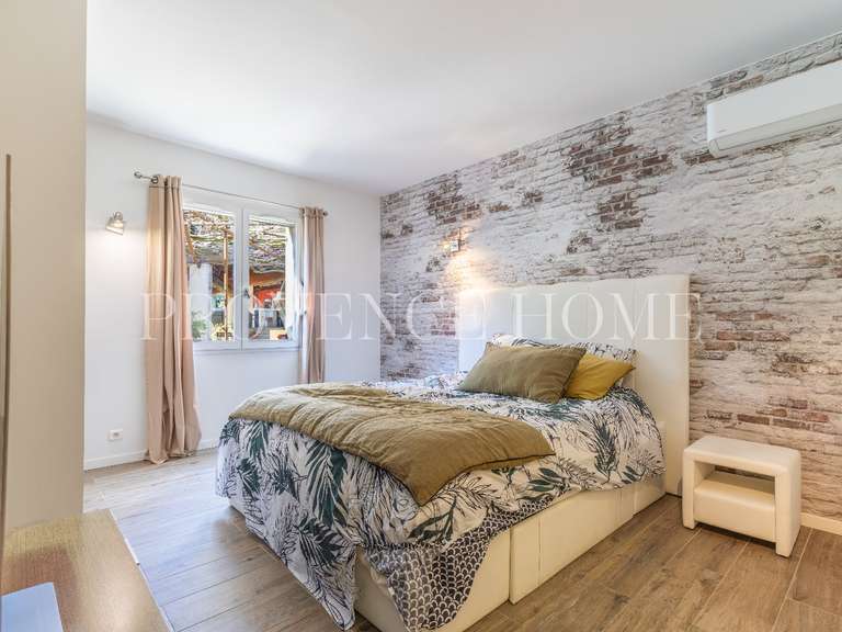 Propriété Maubec - 5 chambres - 305m²