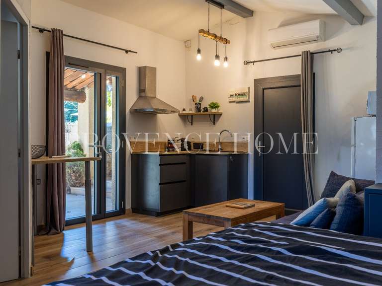 Propriété Maubec - 5 chambres - 305m²