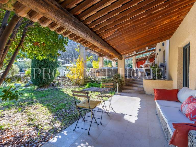 Propriété Maubec - 5 chambres - 305m²