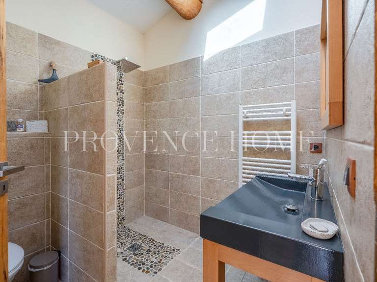 Propriété Maubec - 4 chambres - 192m²