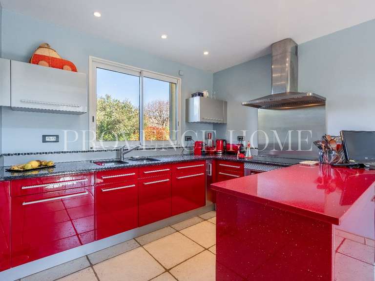 Propriété Maubec - 4 chambres - 192m²