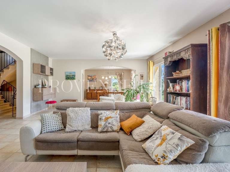 Propriété Maubec - 5 chambres - 208m²
