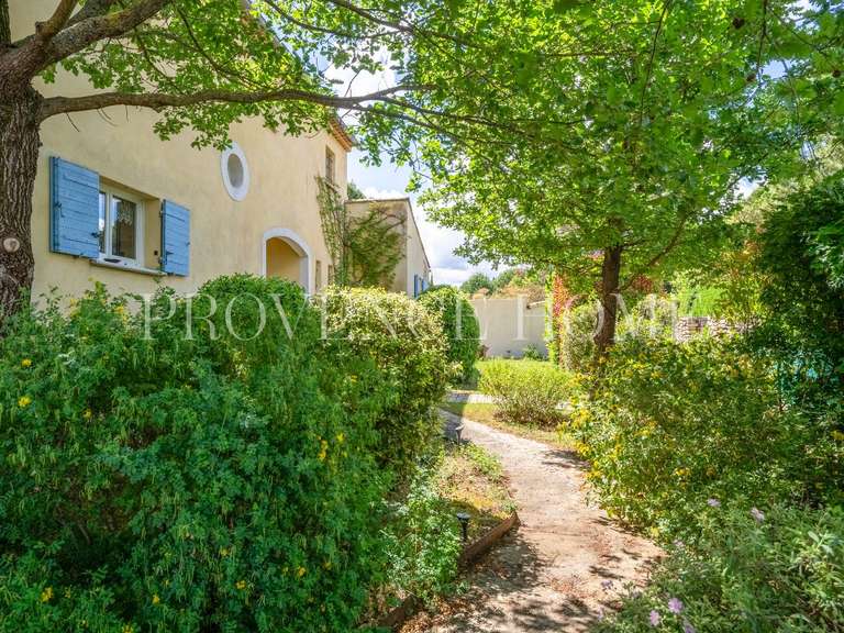 Propriété Maubec - 5 chambres - 208m²