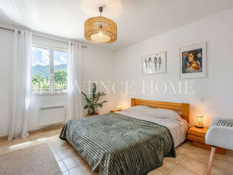 Propriété Maubec - 5 chambres - 208m²