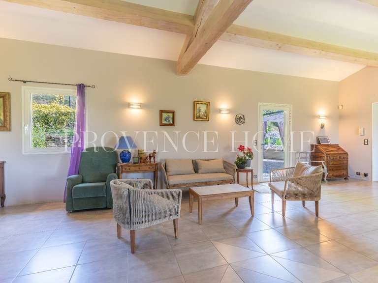 Propriété Apt - 6 chambres - 270m²