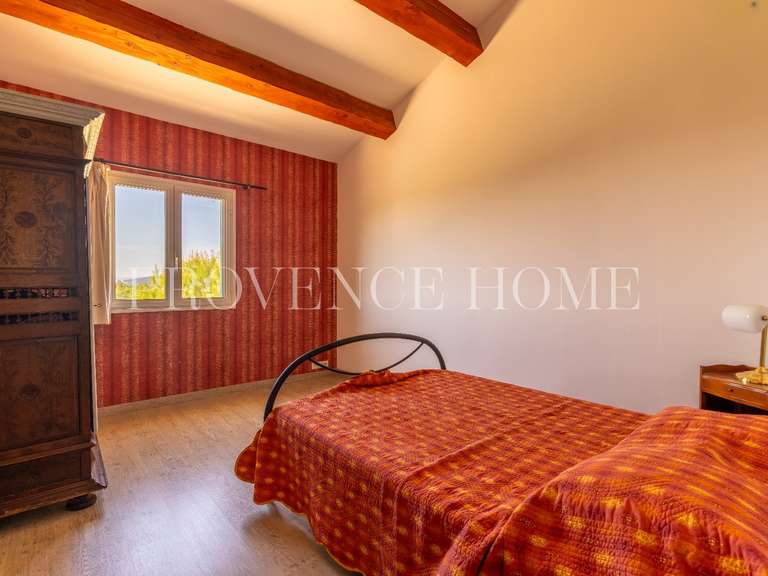Propriété Apt - 6 chambres - 270m²