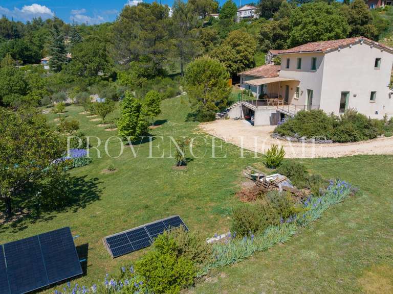 Propriété Apt - 6 chambres - 270m²