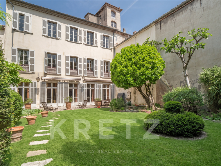Hôtel particulier Avignon - 4 chambres - 478m²