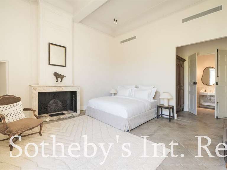 Castle Uzès - 11 bedrooms - 1120m²