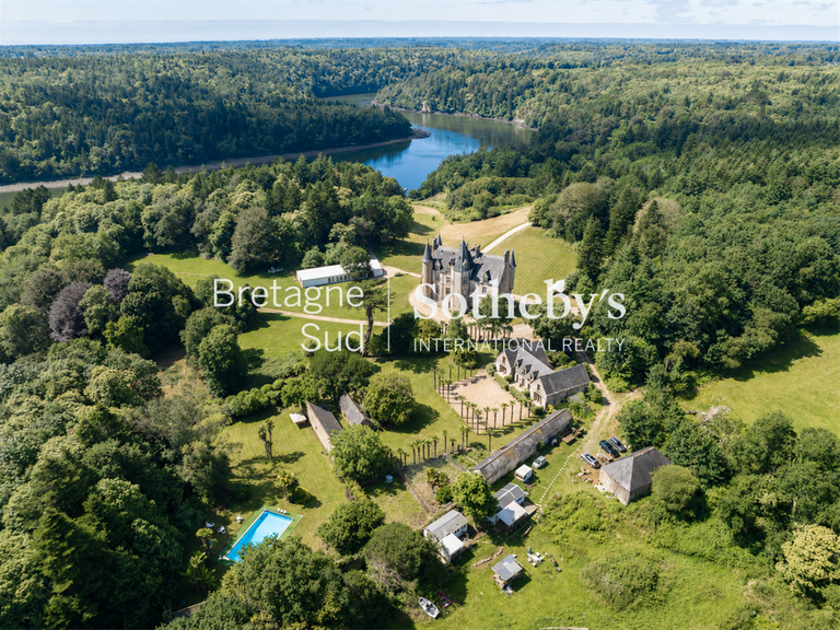 Château Plomelin - 11 chambres - 800m²