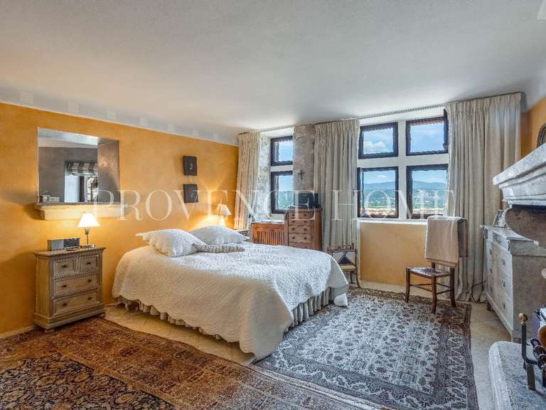 Propriété Lacoste - 4 chambres - 174m²