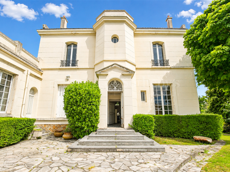 Hôtel particulier La Celle-Saint-Cloud - 5 chambres - 545m²