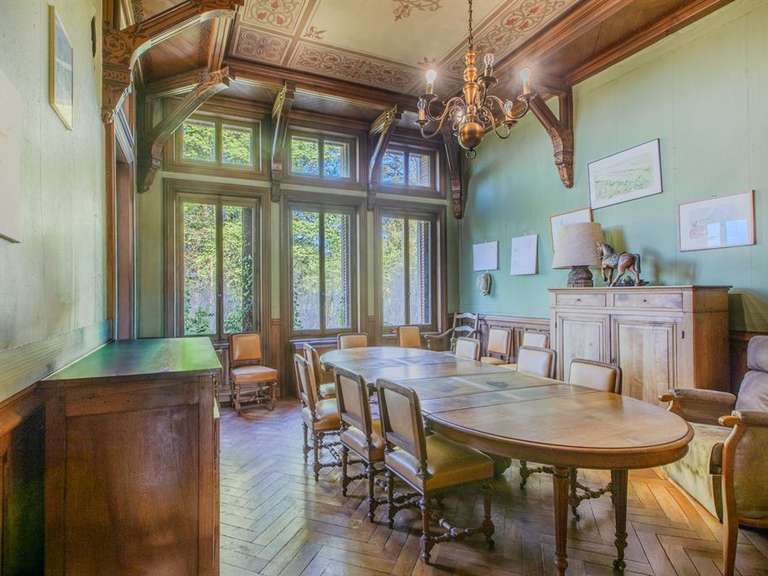 Château Reyrieux - 16 chambres - 680m²