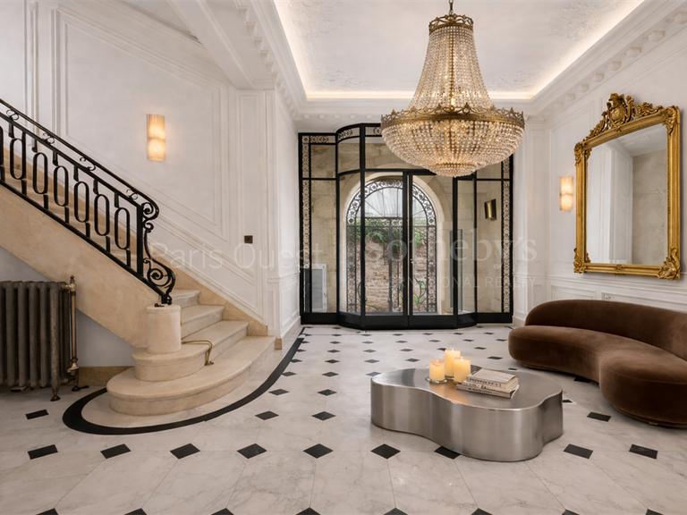 Mansion Paris 16e - 8 bedrooms - 700m²
