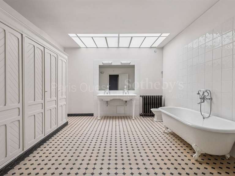 Mansion Paris 16e - 8 bedrooms - 700m²