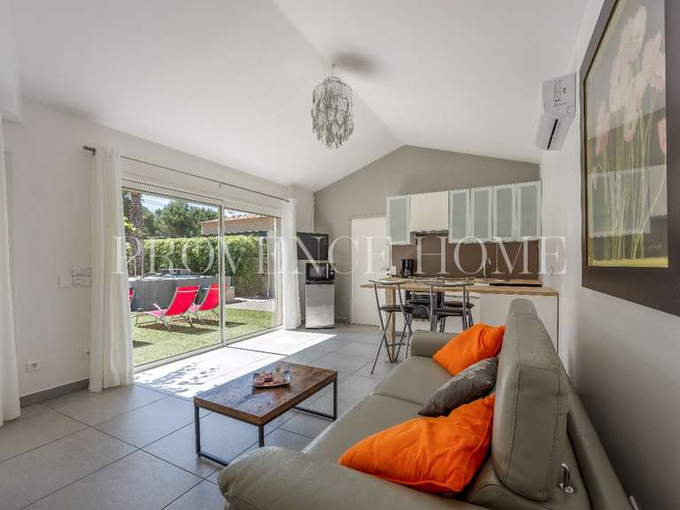 Propriété Cabrières-d'Avignon - 4 chambres - 257m²